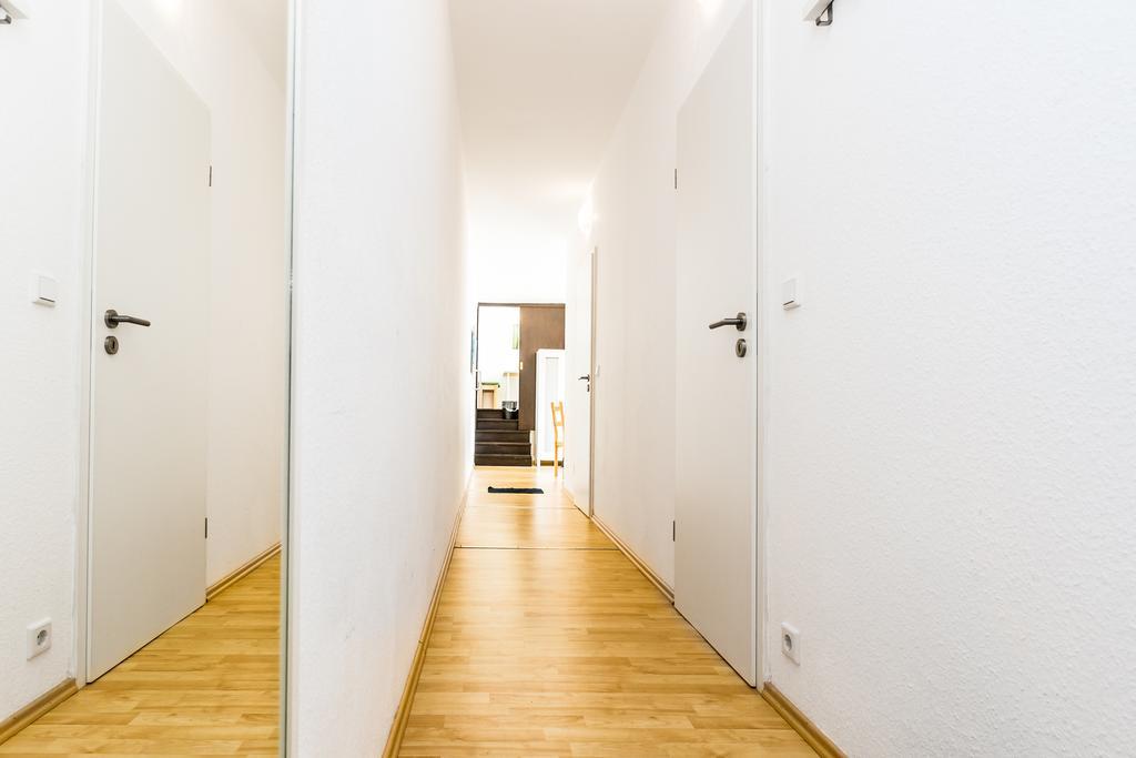 Apartment Köln Weidenpesch Zimmer foto